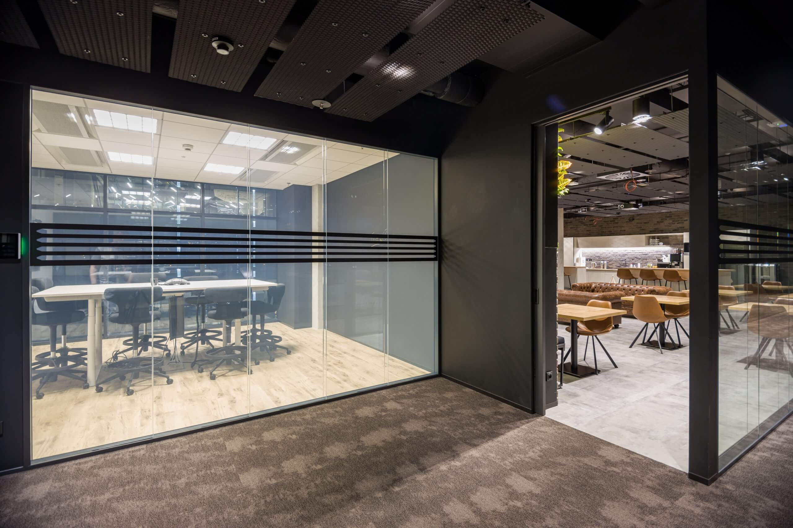 prosklené místnosti